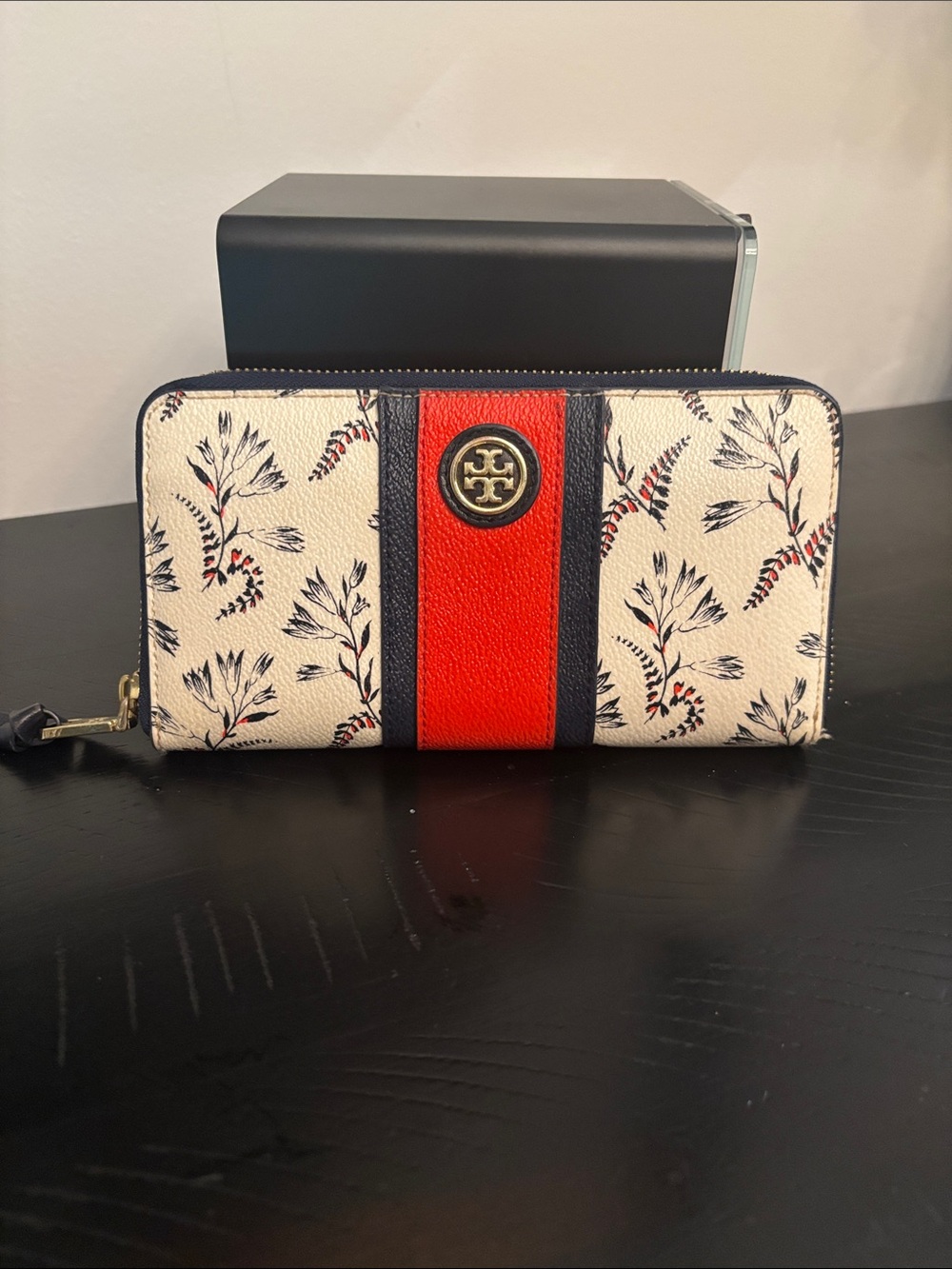 Tory Burch wallet